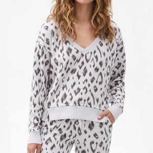 MICHAEL STARS Bone & Black Leopard Camila Ikat V-Neck Sweatshirt Medium M NEW